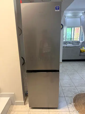 Fridge Hitachi inverter very good condition