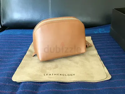 Leatherology Medium Clamshell Makeup Bag
