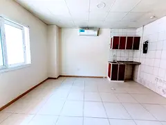 Spacious and Lavish Studio close to road and park for family