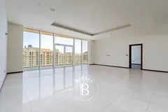 Sea View | Study | Direct Beach Access