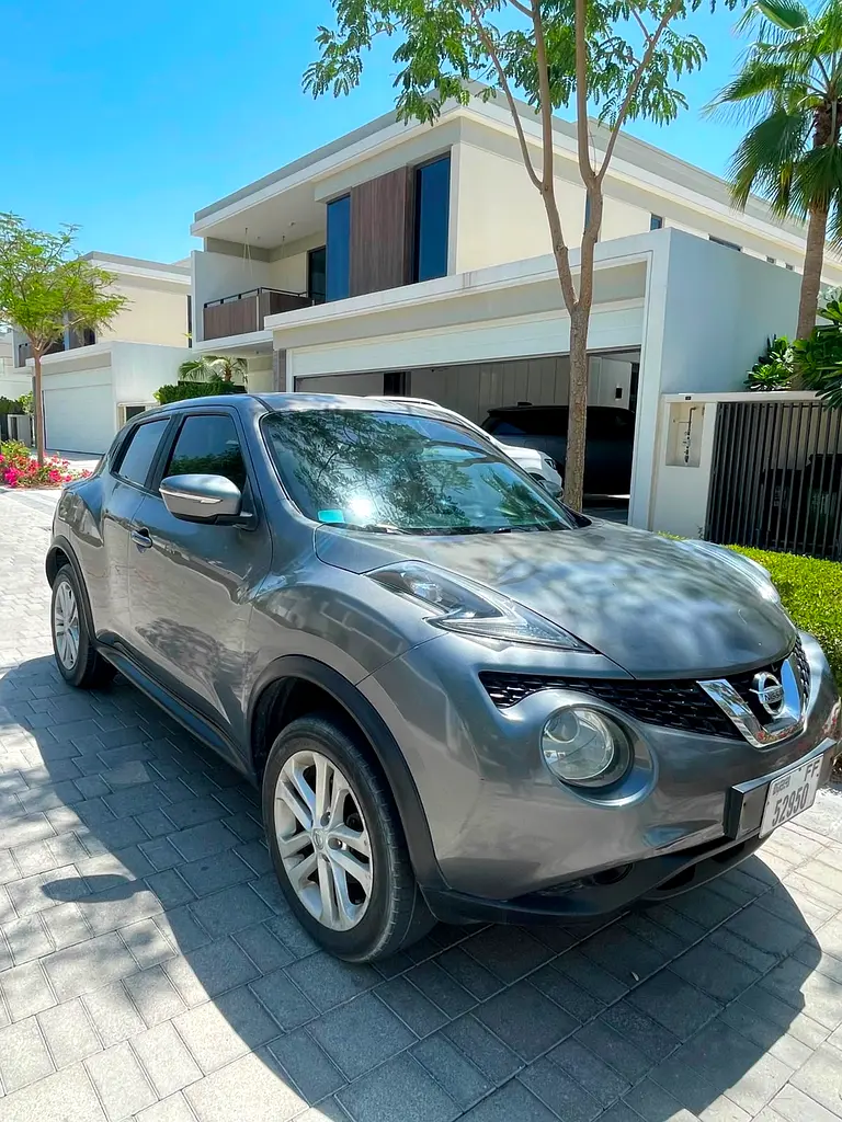 Nissan Juke 2016 — photo 1 of 10