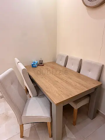 طاولة طعام للبيع