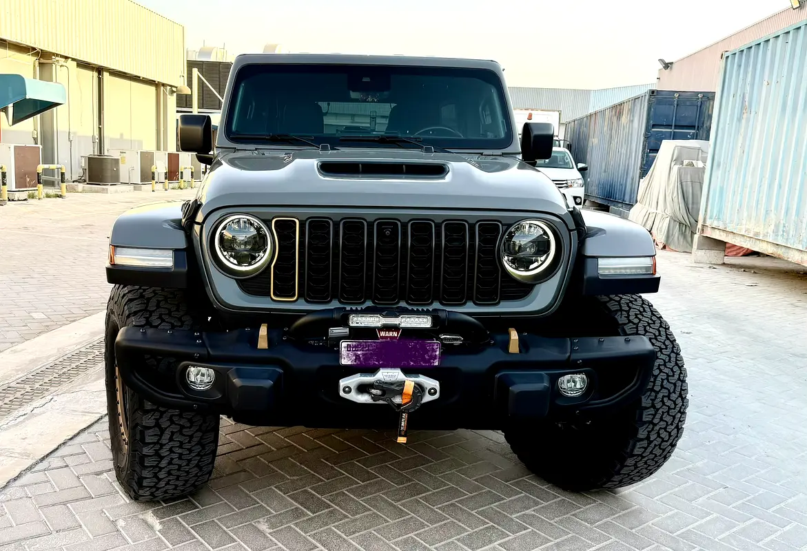 Jeep Wrangler 2023 — photo 1 of 7