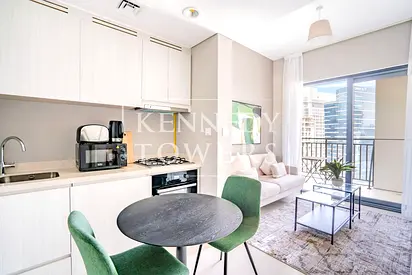 Canal View | Modern Unit | Prime Location