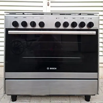 This is BOSCH gas cooker 90x60cm, perfect working