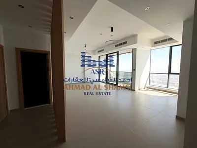 Burj Khalifa & Sea View | Luxurious 3BHK+Maids | Balcony | Beachfront Living