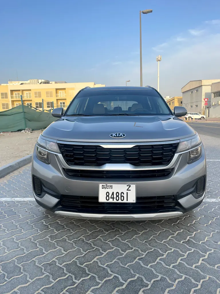 Kia Seltos 2020 — photo 1 of 16