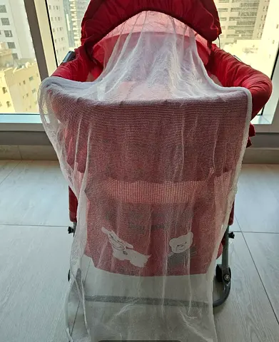 Red Baby Bassinet/Cradle with Mosquito Net