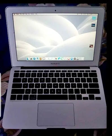 Apple MacBook Air Laptop
