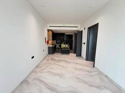 Elegant 1 BR | Live in Prime Area | Book Now