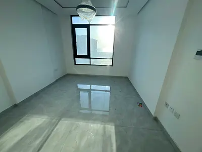 استوديو أول ساكن للإيجار السنوي على كورنيش عجمان | مساحة كبيرة | 25 ألف على 6 دفعات