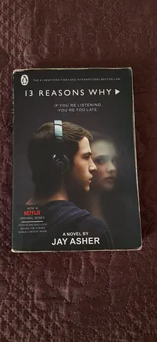 13 Reasons Why by Jay Asher - Paperback