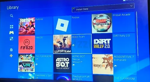 Playstation 4 Slim Edition  512GB 13.52 Software Original controller and games
