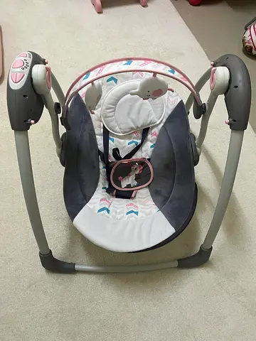 Baby swing