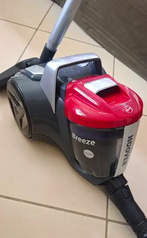 Hoover Vacuum Cleaner - 700W