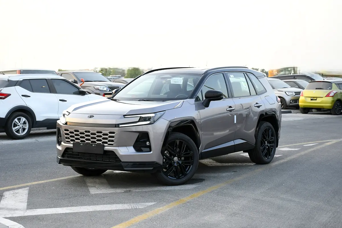 Toyota Rav 4 2026 — photo 1 of 20