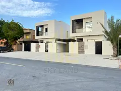 Freehold directly from the owner, negotiable.
