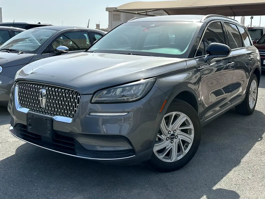 Lincoln Corsair 2022 — photo 1 of 11