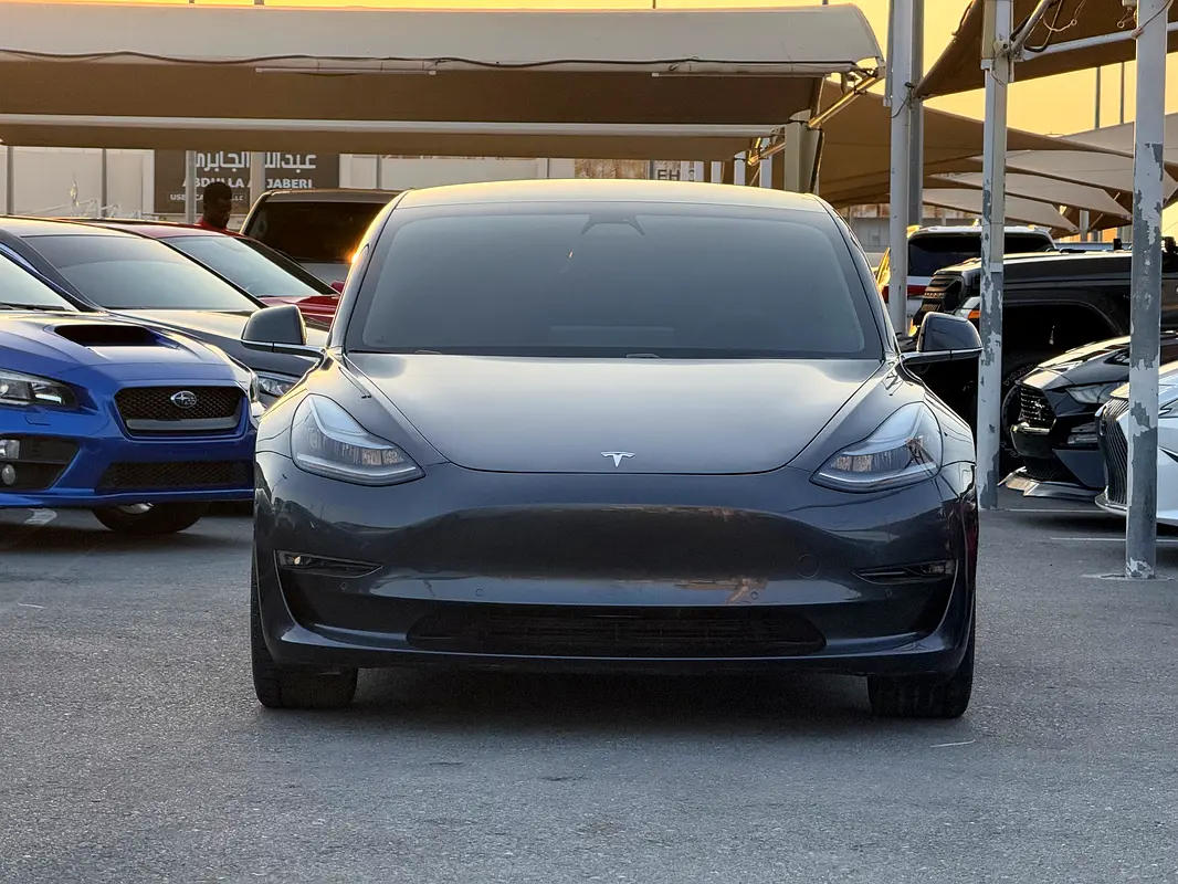 Tesla Model 3 2020 — photo 1 of 8