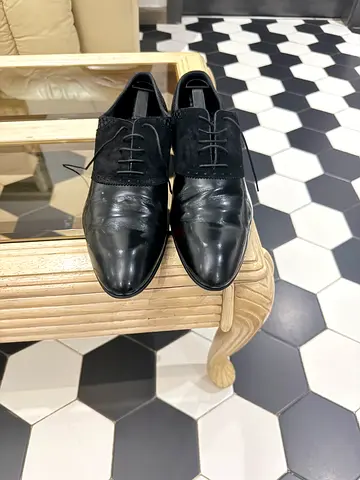 Authentic Louis Vuitton Black Leather suede Mens Dress Shoes - Size 43, Gently Used