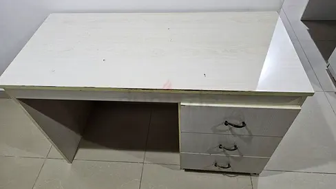 White wooden office desk with 3 drawers — used