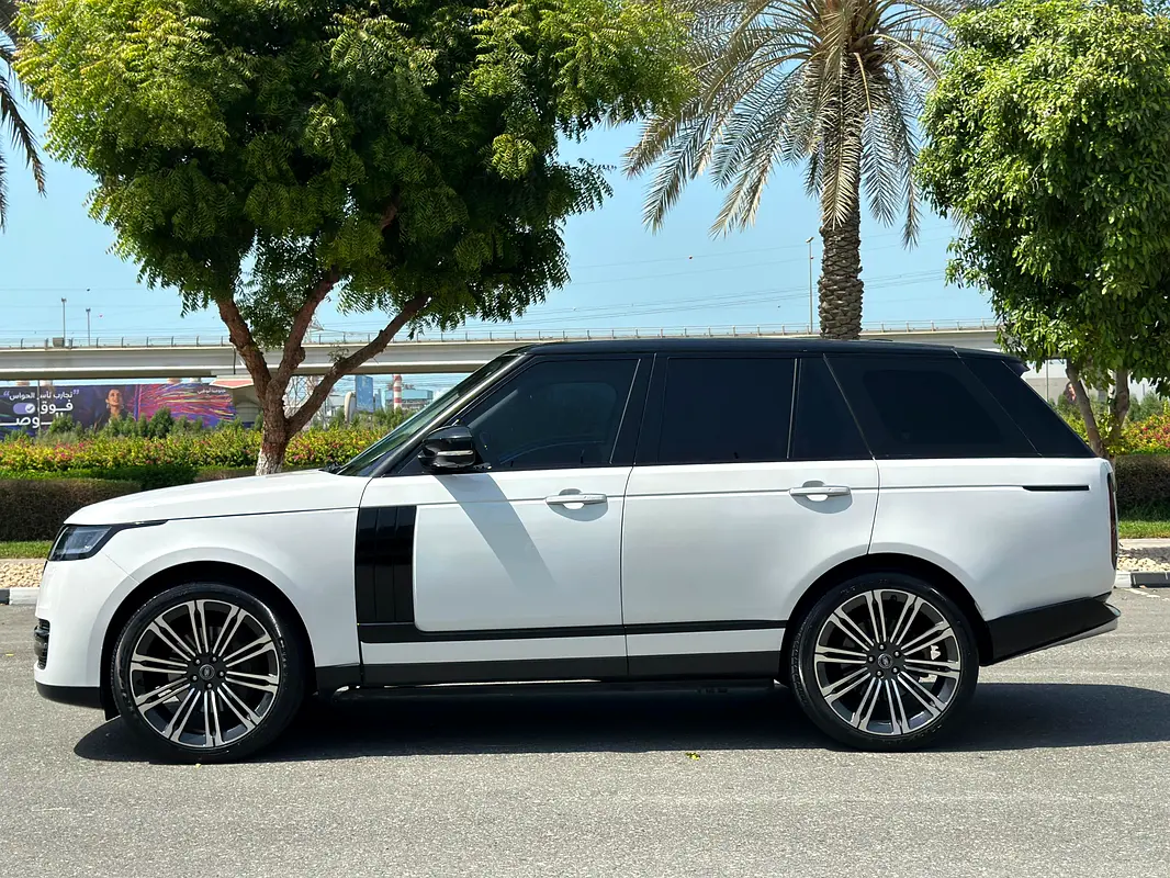 Land Rover Range Rover 2015 — photo 1 of 7