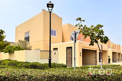 Single Row | Vacant Soon | Corner Unit