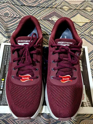 A Few Hours Used Skechers Arch Fit burgundy mens running shoes - size 28.5 CM.