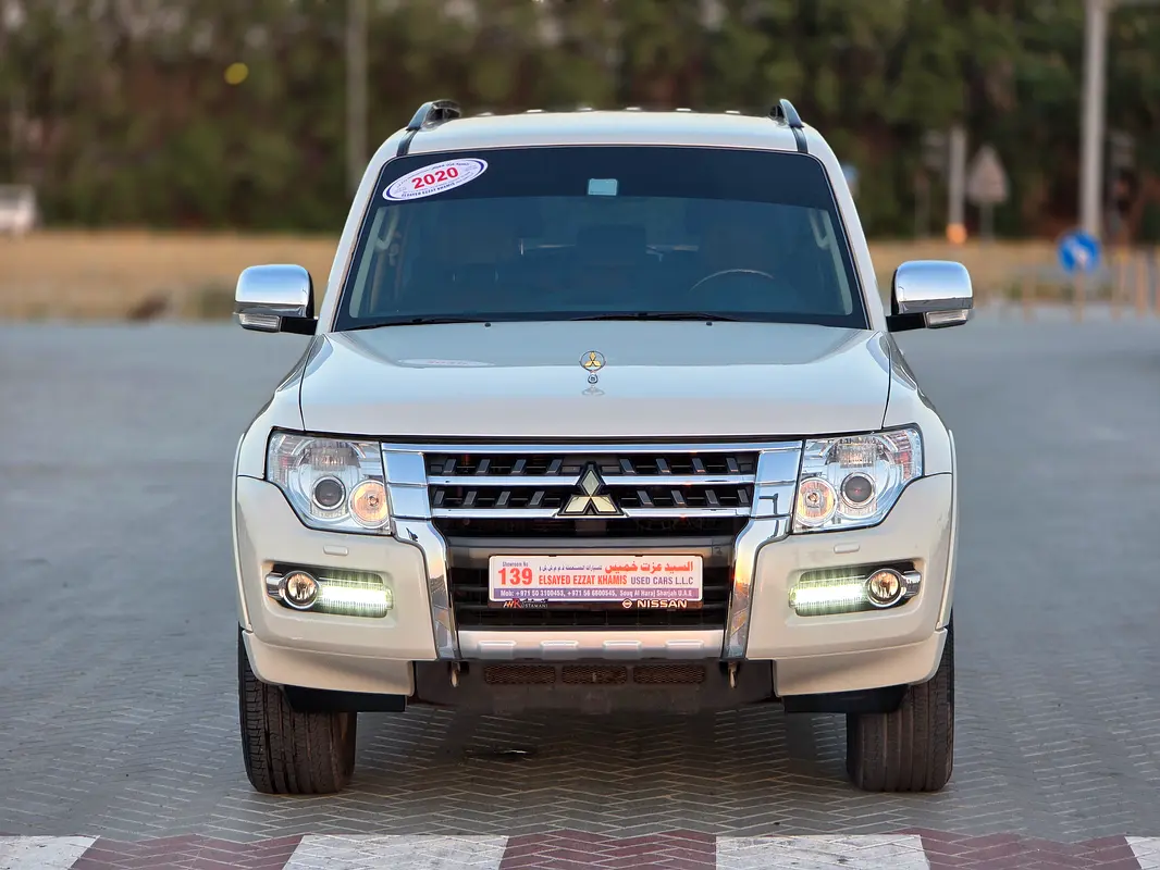 Mitsubishi Pajero 2020 — photo 1 of 20