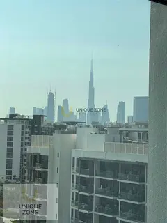 Modern 1BR | Prime Location | Pool view