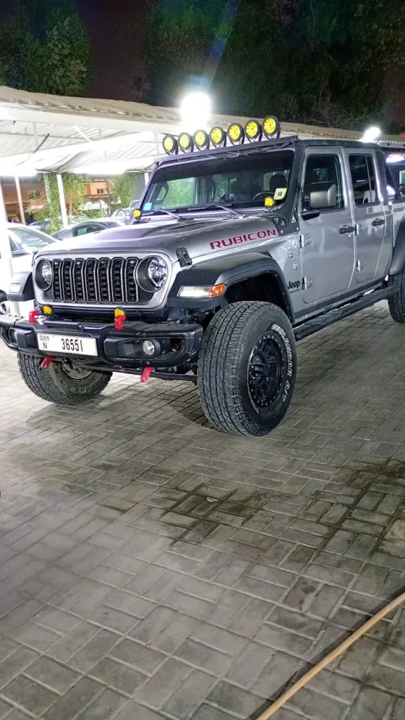 Jeep Gladiator 2020 — photo 1 of 4