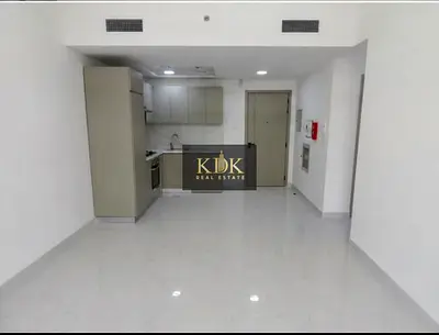 Bright 1 BR| Balcony With Road View | Unfurnished