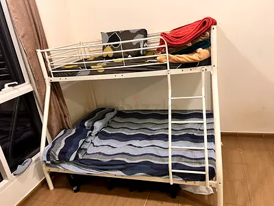 Bunk bed with 1 double size mattress
