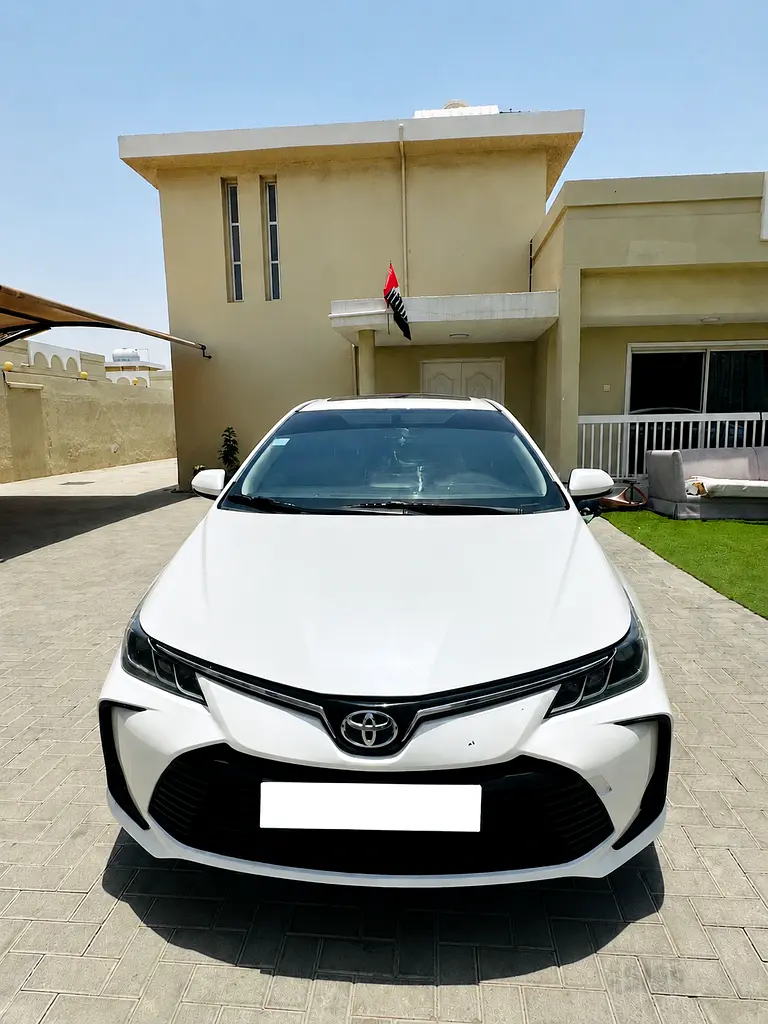 Toyota Corolla 2020 — photo 1 of 6