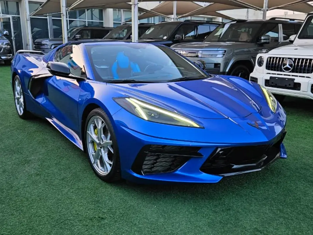 Chevrolet Corvette 2020 — photo 1 of 15