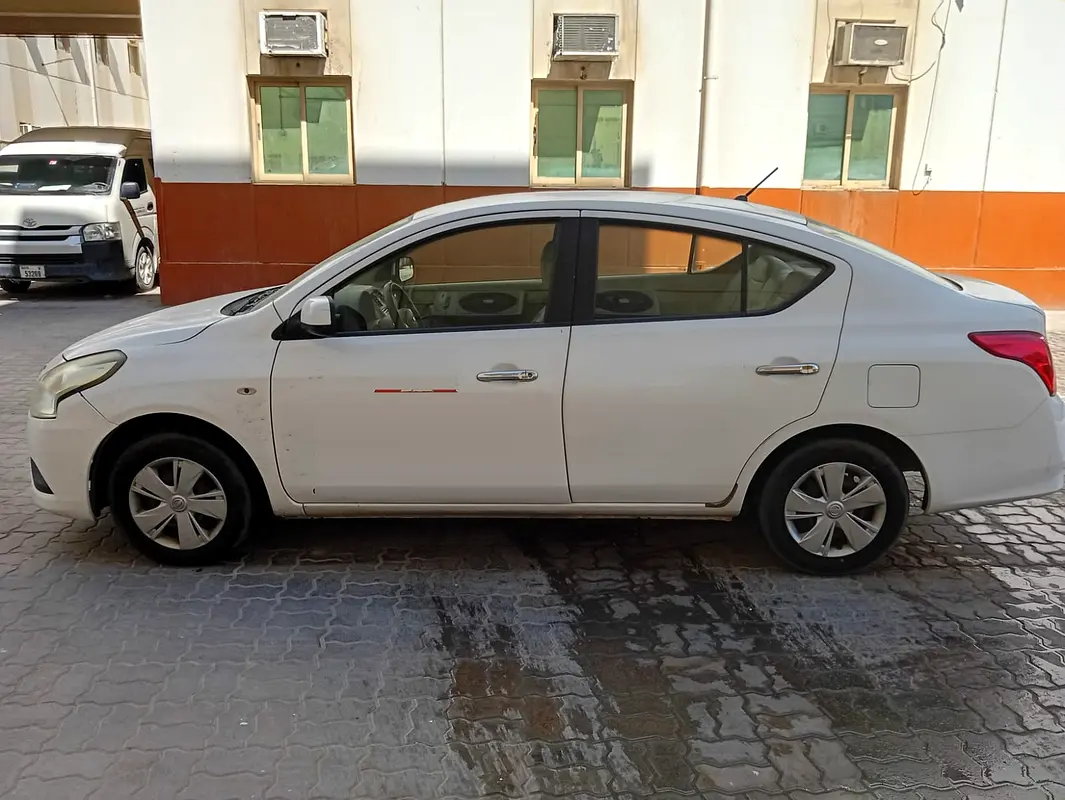 Nissan Sunny 2020 — photo 1 of 3