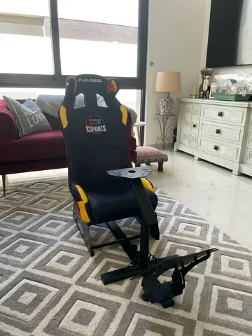 Red bull - Driving sim - Playseat