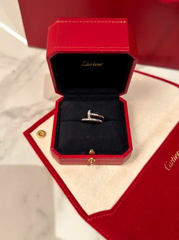 Cartier ring just un clou diamonds medium