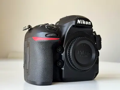 Nikon D850 DSLR body (no lens) - good condition