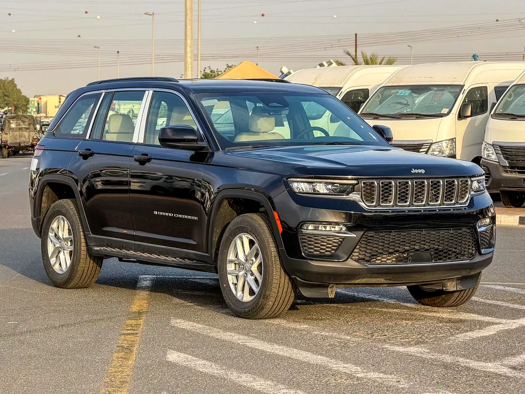 Jeep Grand Cherokee 2025 — photo 1 of 20