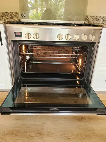 Bosch 8 top gas oven electric — Good Working Condition