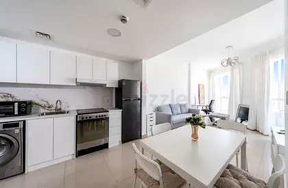 1bhk for rent in Dubai lake side b production city direct (no Commission)