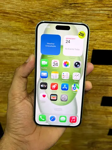 iPhone 15 plus