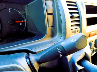 2026 Toyota HIACE 照片 16