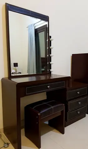 Dark Wood Dressing Table with Mirror, Stool and Drawers - leather need glue