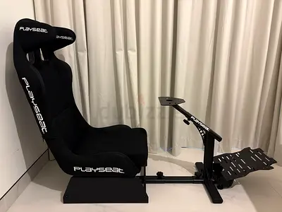 Playseat Racing Simulator Cockpit with Wheel and Pedal Mounts - selling as we are moving abroad