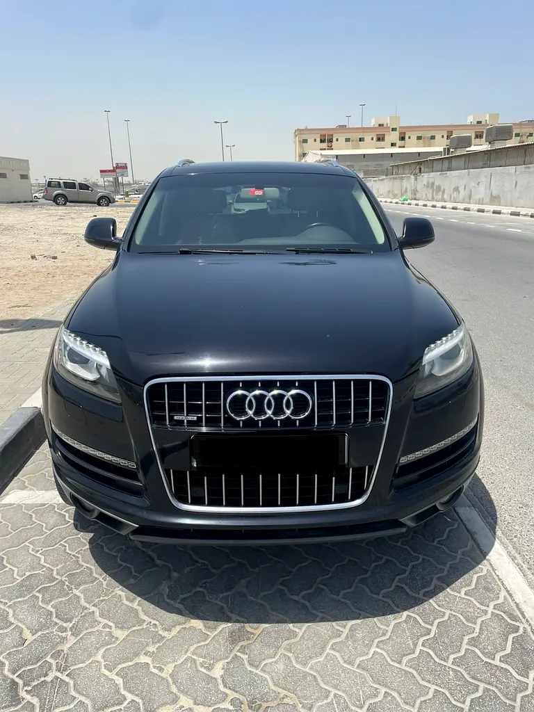 Audi Q7 2013 — photo 1 of 6