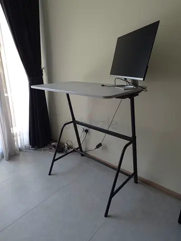 IKEA Modern Minimalist Study Standing Desk with Black Metal Frame | Model Name: GLADHÖJDEN
