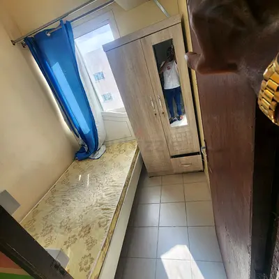 partition room available burjaman metro exit4 close to Metro