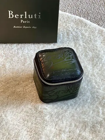 Berluti Scritto case